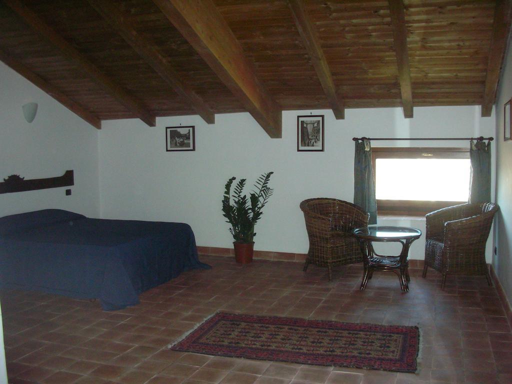 Guest House Pedamentina Napoli Oda fotoğraf