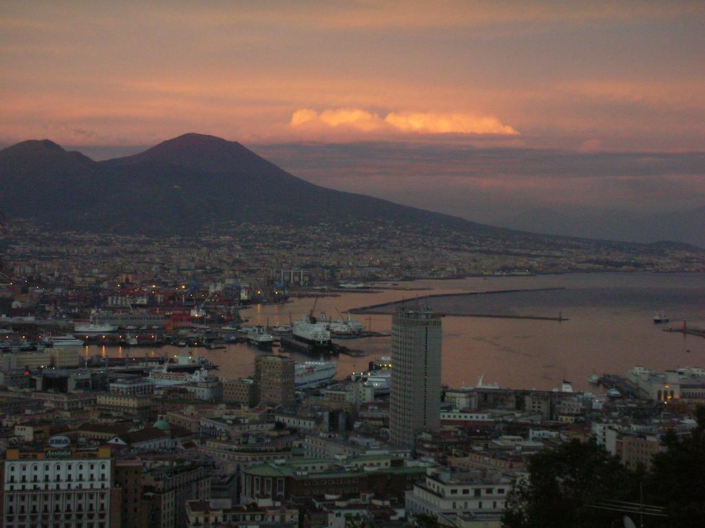 Guest House Pedamentina Napoli Dış mekan fotoğraf